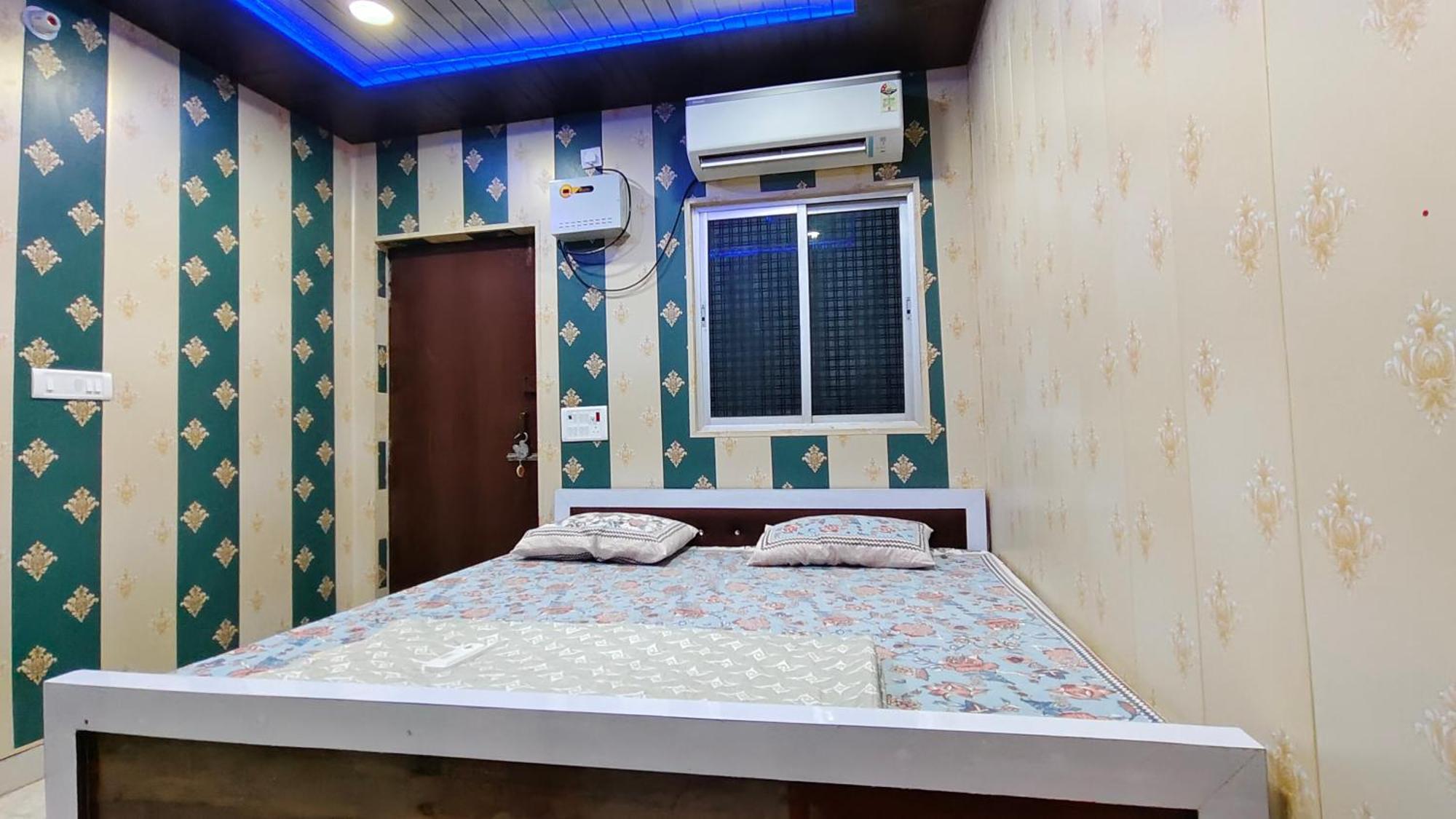 Hotel Raju Homestay Ayodhya 150 Meters From Shree Ram Janmbhoomi Temple 200 Meters From Ayodhya Dham Railway Station 外观 照片