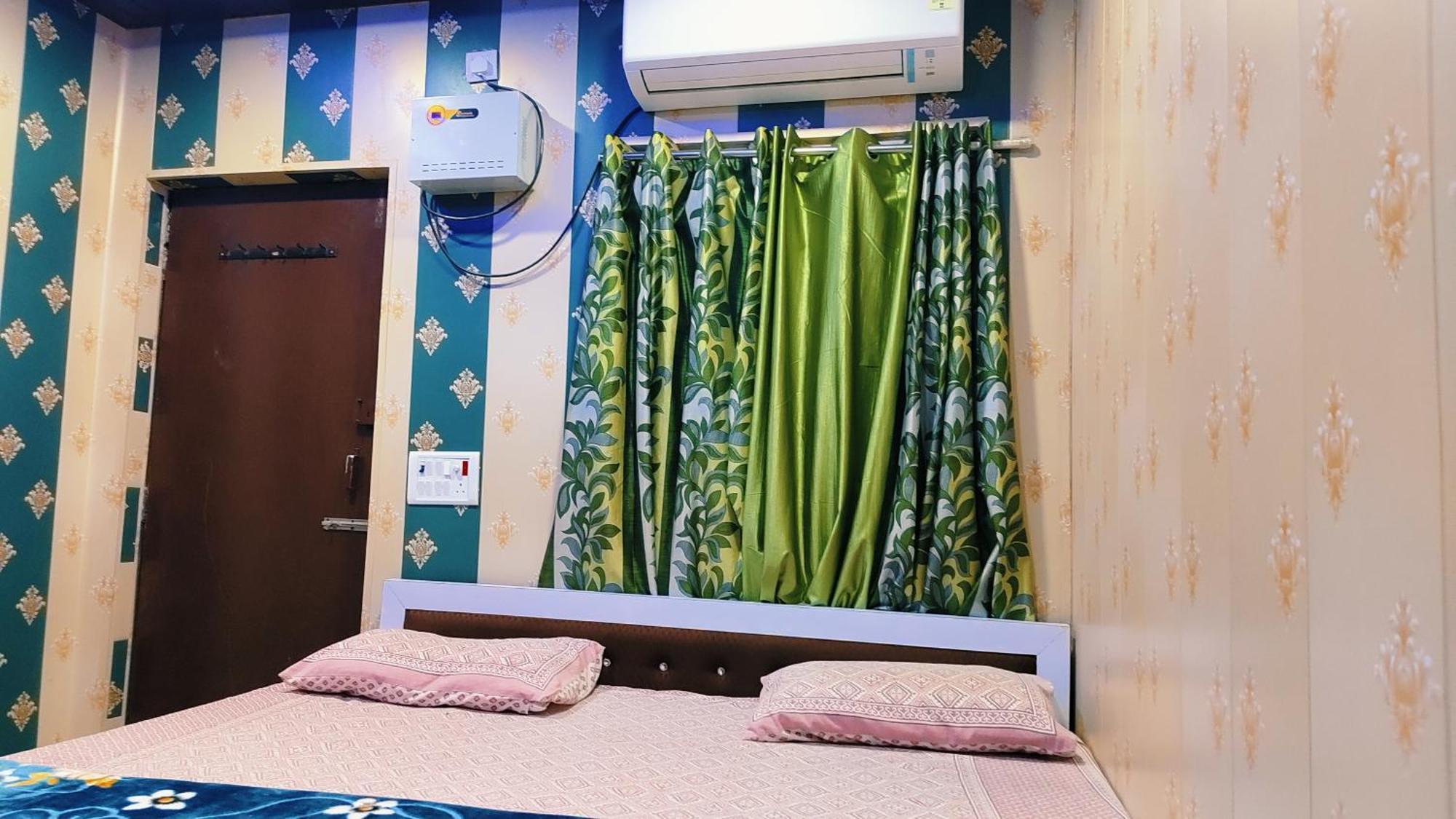 Hotel Raju Homestay Ayodhya 150 Meters From Shree Ram Janmbhoomi Temple 200 Meters From Ayodhya Dham Railway Station 外观 照片