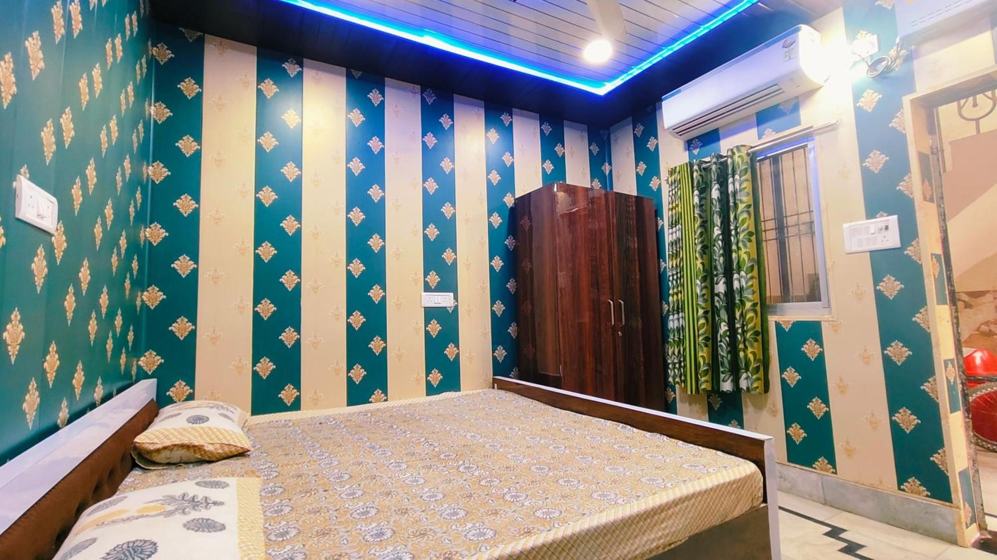 Hotel Raju Homestay Ayodhya 150 Meters From Shree Ram Janmbhoomi Temple 200 Meters From Ayodhya Dham Railway Station 外观 照片